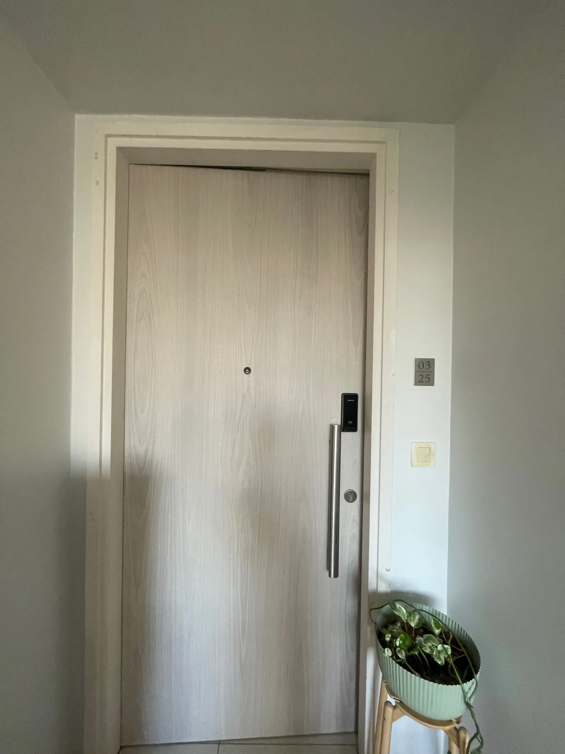 After: Main door · Sea Esta