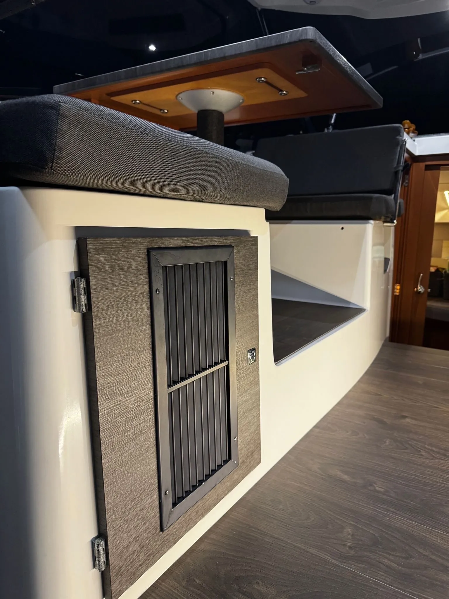 Interior · Yacht, finished