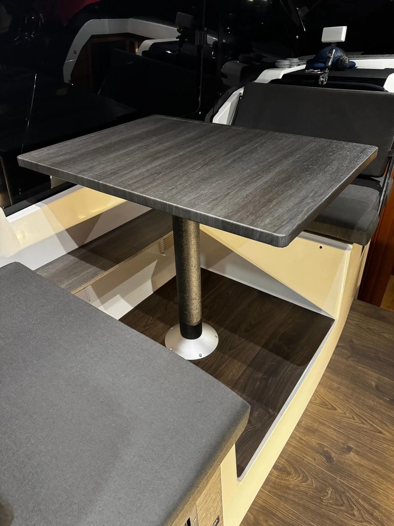 After: Table · Yacht
